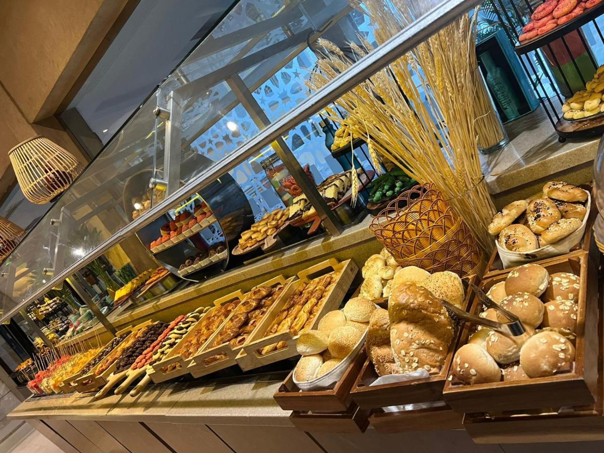 Holiday Inn Al Khobar - Corniche By Ihg Экстерьер фото